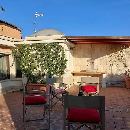 Beautiful Loft In Ponte Milvio With Terrace Apartment *