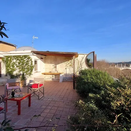Beautiful Loft In Ponte Milvio With Terrace Rome