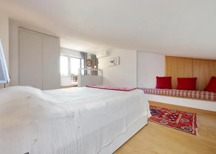 Beautiful Loft In Ponte Milvio With Terrace Apartment